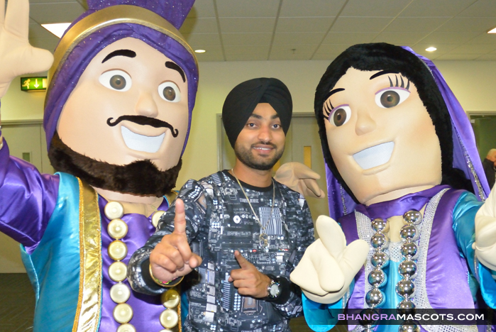 Bhangra Mascots - Brit Asia TV Music Awards 2014